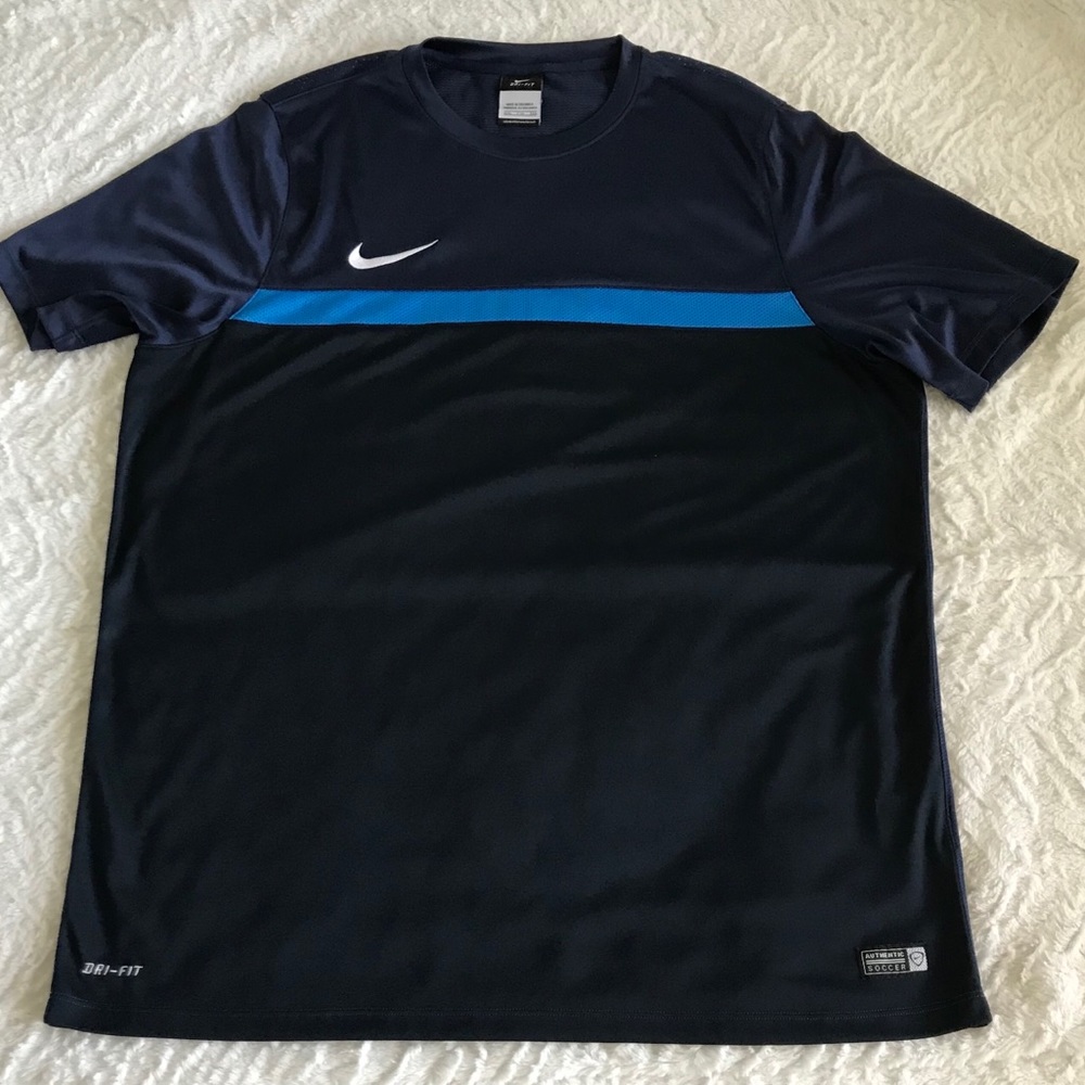 🤑SALE!Nike dri-fit shirt